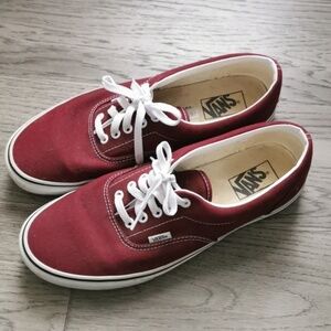 VANS Mens maroon lace up skater style shoe.  streetwear Size 11. EUC8